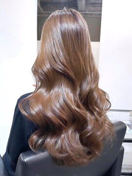 エル バイ アンキシム(elu by AHNKISM) 韓国風レイヤーカット顔まわりくびれオルチャン堀江