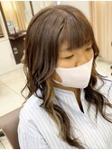 イヤリングカラー　ベージュ