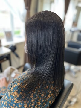 コア フィール ア デイ(COIFFURE A DAY) 【M3D ロング】当店人気メニューM3Dトリートメント