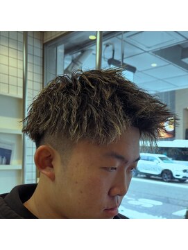 レボ 片町店(Revo) ツイスト×金メッシュ