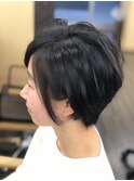 耳掛けショートボブ