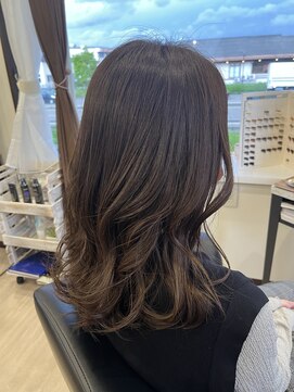 コアフィールフィス(COIFFURE fils) 《見附　今町》M3D 巻き髪　ロング