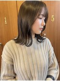 オリーブグレー