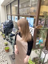 ヒカリス 東三国(HIKARIS) 笑顔溢れるミルクティーベージュセミロング