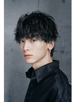 メンズ前下がりツイストスパイラルパーマツーブロックウルフ