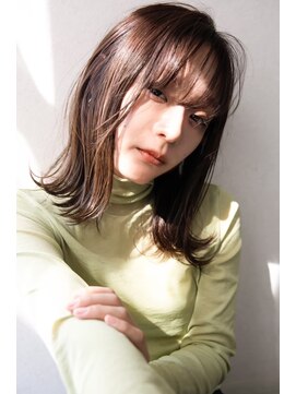 ヨゾラ(yozora) ちょい長切りっぱなしボブ