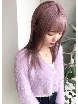 イル(ill) ピンクベージュ ブリーチ ダブルカラー 大須