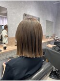 肩につかない切りっぱなし外ハネボブ