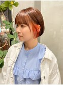 オレンジカラーインナーカラーオレンジブラウンショートボブ