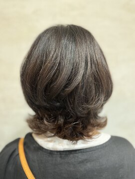 シー 豊川店(She) ふんわり外はね 30代、40代、50代