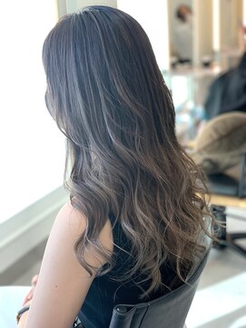 フェーディン(fa/din) ミルキーベージュバレイヤージュ