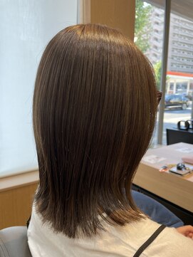 ゼル 熊谷(ZELE) 切りっぱなし外はねボブ