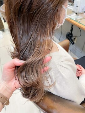 ネオリーブアイム 横浜西口店(Neolive aim) ミディアム ミルクティーベージュ【横浜】w