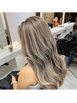 ブレンド 渋谷(BLend)&nbsp;ハイライトブルージュマチルダボブインナーグレージュ前髪