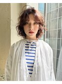 ソフトなウルフヘアで程よい癖感と柔らかさのあるウェーブヘア