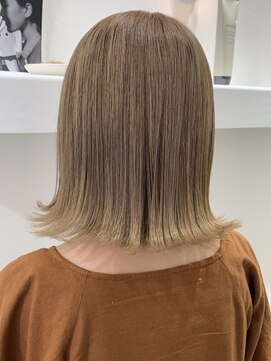 ネオリーブウリ 二子玉川店(Neolive uri) 前髪ハイトーンカラーケアブリーチダブルカラー