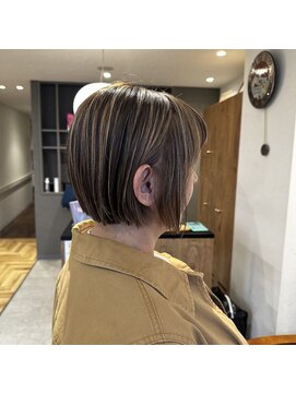 アルマヘアー(Alma hair by murasaki) ◎ハイライトたっぷりのミニボブスタイル◎
