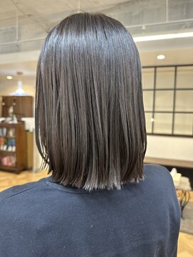 インビテーション(invitation) ラベージュ