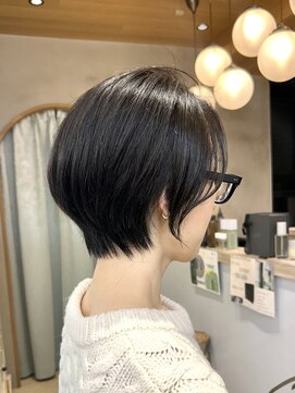 ロンドアジュール 横浜(Lond azur) ★首元に吸い付く襟足似合わせカットメルティカラーショート横浜