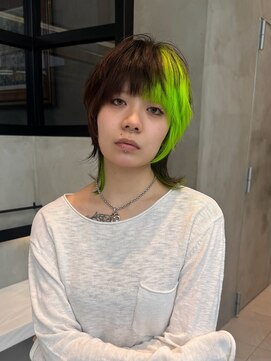 アルティファータ(artifata) ショート ウルフ ダブルカラー ハイトーン ブリーチ