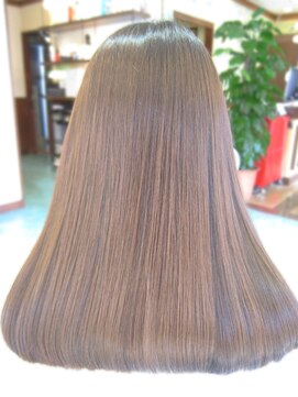 ネス(NESS) 自然なベージュオレンジのローライト系インナーカラー