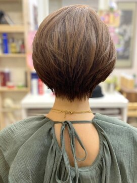 アウラ(AULA) 【21.ショートカット×白髪染め】縮毛矯正/小学生/キッズカット