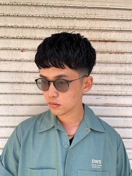 ローフェード×くせ毛パーマ