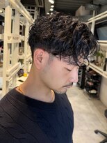 ディーエックス スリー(Dxxxx III)&nbsp;メンズパーマ メンズツイストスパイラル メンズカット