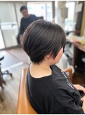 乾かすだけでまとまる大人ショ－トヘア