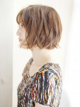 ヘアメイク ナル(hair make nalu) 外ハネバルーンボブスタイル