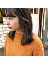 エミィ(emme)&nbsp;ぷつっとカット×インナーカラー