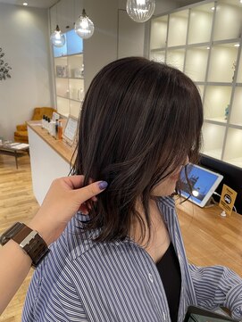 ルッツ(Lutz. hair design) greige highlight