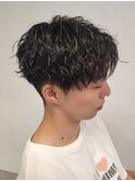 センターパートツイストスパイラルパーマメンズマッシュパーマ