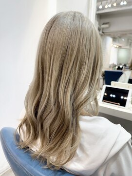 ウーロス(uros.) ハイトーン☆ベージュ