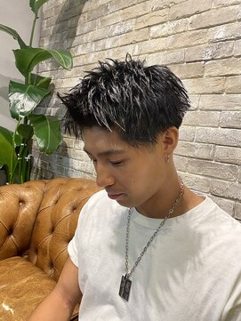 グラッドマンズカットクラブ 立川(GLADMAN'S CUT CLUB) 【スパイキーショート】ツイストパーマフェードツーブロック