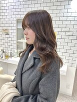 ロマーリ(LOMARLIE)&nbsp;ツヤ感ナチュラルベージュ