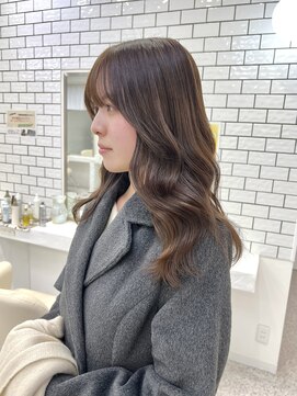 ロマーリ(LOMARLIE) ツヤ感ナチュラルベージュ