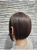 20代30代40代前下がりストレート小顔補正立体カット