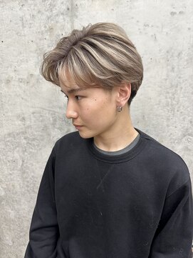 ヌエン 渋谷(NU/EN) メンズシャドールーツ