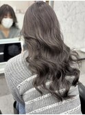 グレージュ / レイヤーカット/ダブルカラー/ロングレイヤー