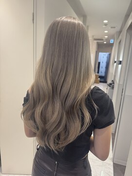 リノ(RLINO) ホワイトベージュ