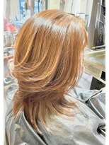 ビーズ ノイ(BEE´Z ＮＥＵ)&nbsp;ハイライトカラーレイヤーカット9.5