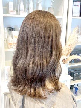 スペックホルダーミミ(Spec Holder mimi) デザインカラーグレージュニュアンスヘア