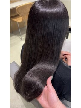 ヨキ(yoki.) ダークブラウン×URUGAMI【髪質改善】