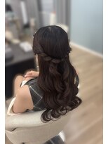 エルディ 大宮(eldy) ねじりハーフアップ