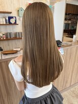 サリュー バイ イザ(Salut by IZA) ベージュカラー似合わせカットロング