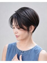 ヘアスタジオヘーフリヒ(HAIR STUDIO HoFLICH)&nbsp;“自分らしさ”に優しく寄り添うショートヘア
