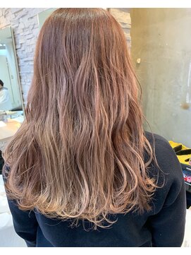 ヘアアンドメイク シークネクスト(HAIR&MAKE SeeK NEXT) 《NEXT 門井》ゆるふわ巻き　ミルクベージュ　ピンクカラー