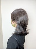 グレイッシュインナーカラー伸ばしかけ切りっぱなし外ハネボブ