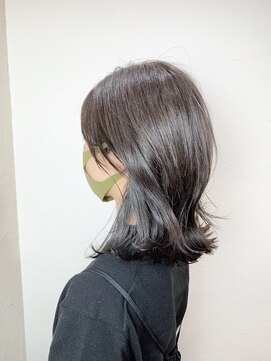 キャラ 池袋本店(CHARA) グレイッシュインナーカラー伸ばしかけ切りっぱなし外ハネボブ